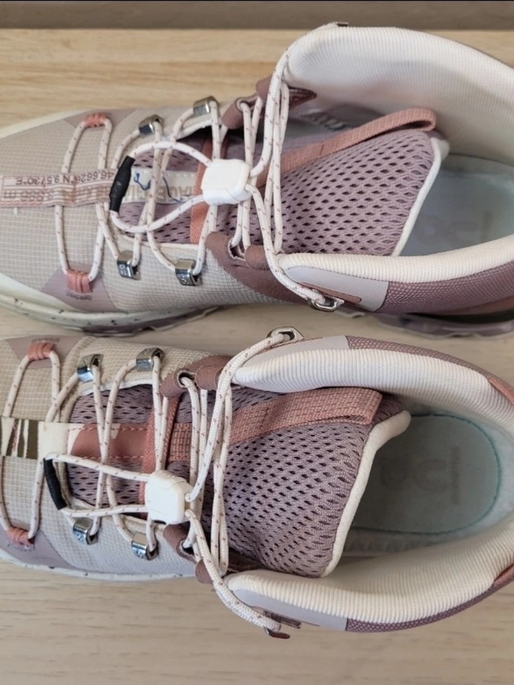 On Clouds Cloudtrax Hiking Boot Shoe Sneakers Rose Ivory 53.99054 Women’s Size 8 - Picture 8 of 10